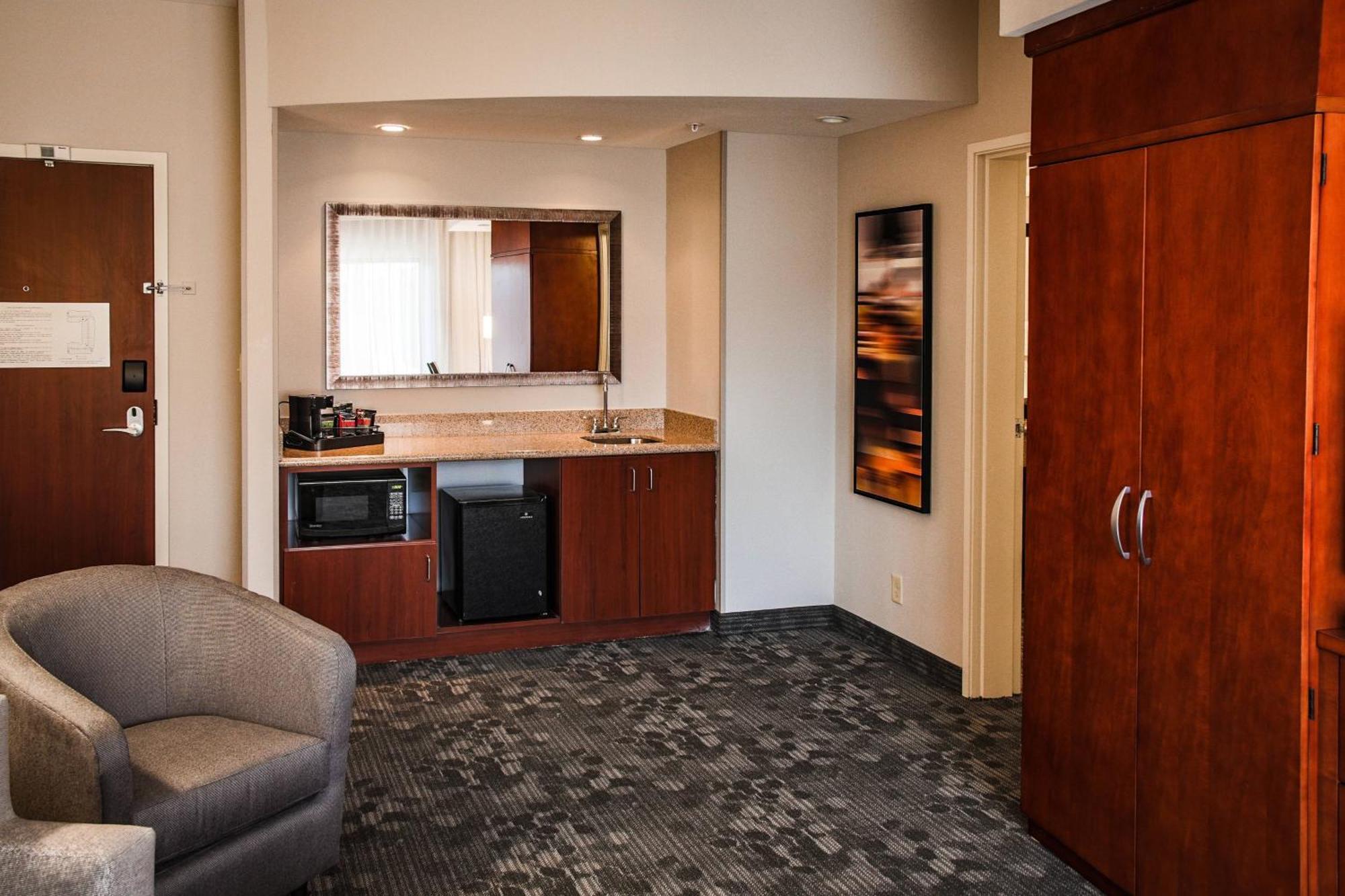 Hotel Courtyard By Marriott Norman Exteriér fotografie